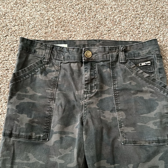Kut from the Kloth Ankle Skinny Camo Pants - Picture 2 of 9